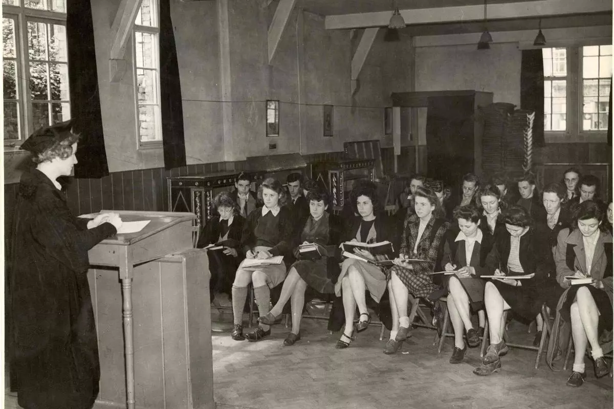 enid starkey giving a lecture